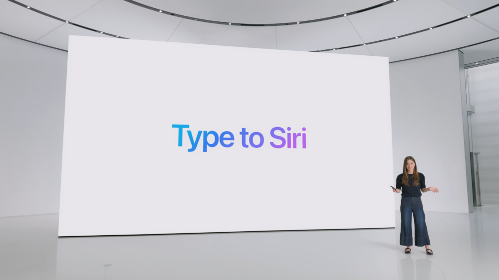 「Type to Siri」と書かれたスライド