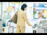 スマートリング「EVERING」、Visaのタッチ決済対応の公共交通機関で利用可能に
