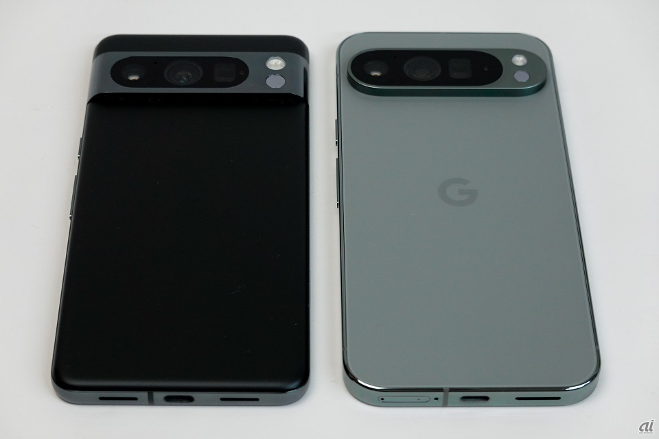 Pixel 8 Pro（左）とPixel 9 Pro XL（右）。背面がフラットになり、カメラ周りのデザインも一新されている