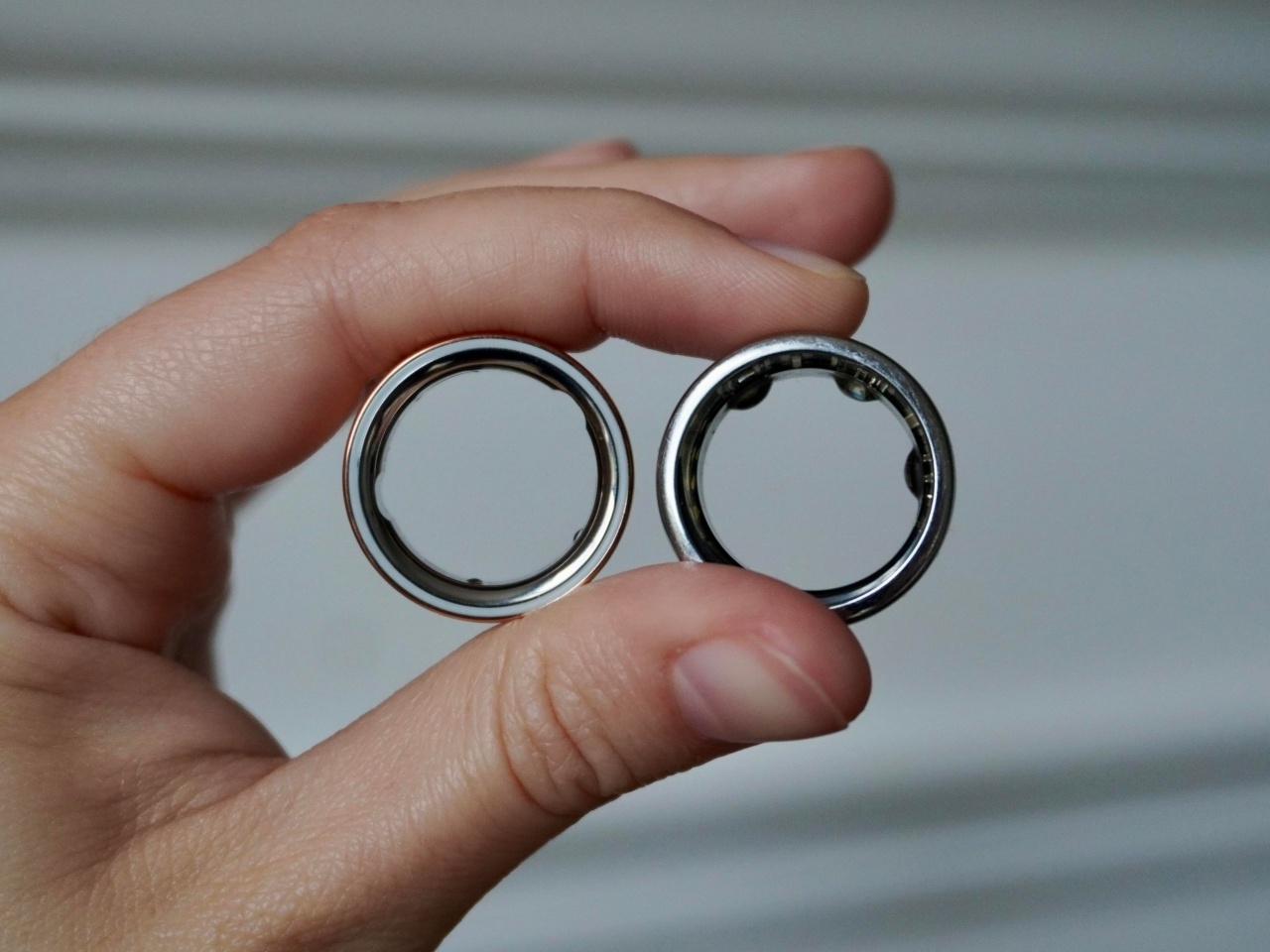 「Oura Ring 3」と「Oura Ring 4」、どちらを買うべき？ 実際に試して評価してみた - CNET Japan