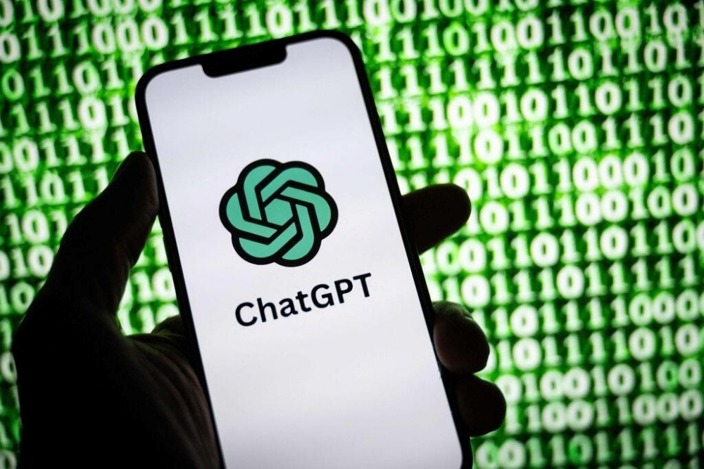 ChatGPTのロゴが表示されたスマートフォン