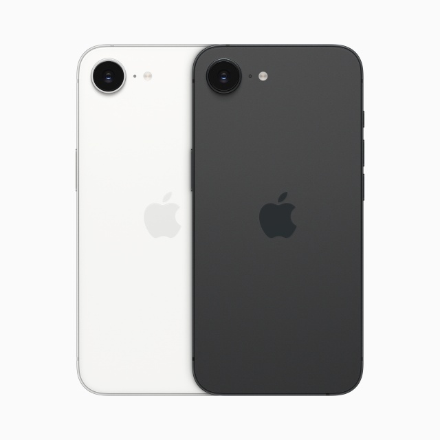 ホワイトとブラックのiPhone 16e