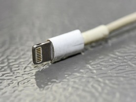 さよならiPhoneのLightning端子--microUSBより便利で高耐久、まさに画期的だった