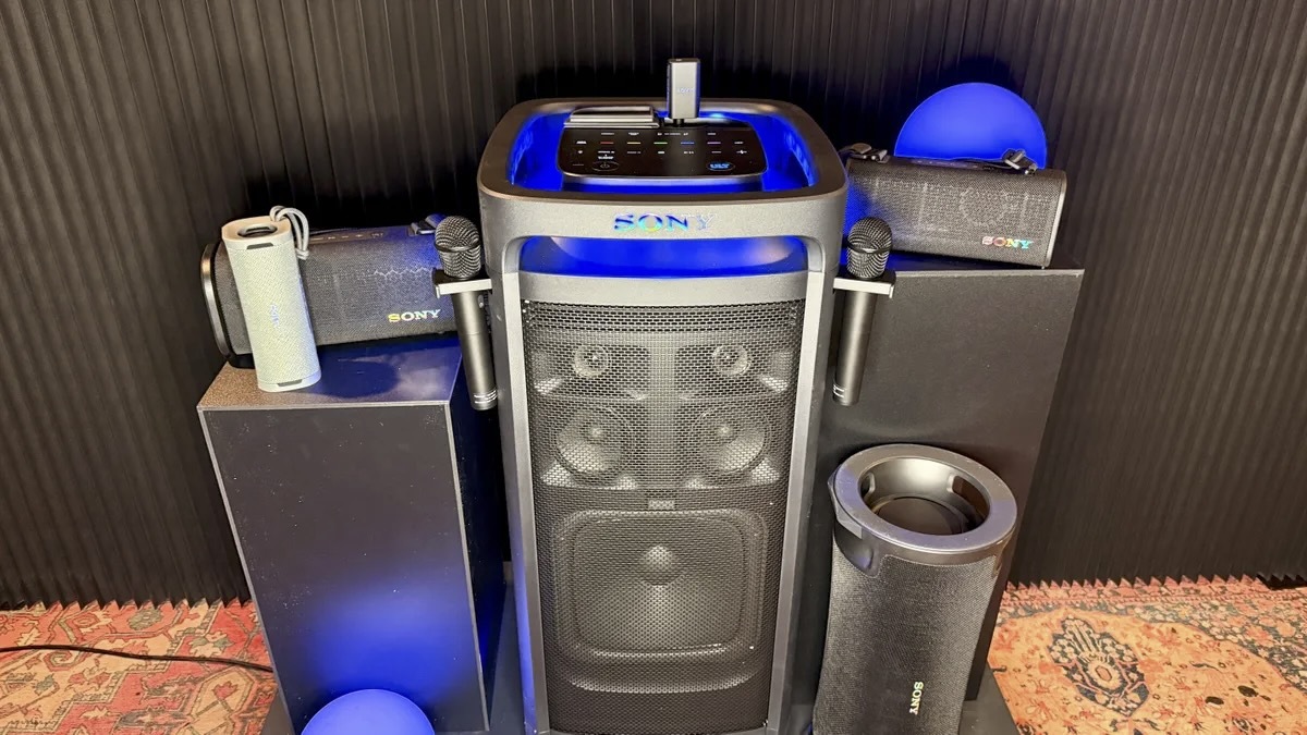 新しいULT Tower 9とULT Mic、および他のULT Bluetoothスピーカー（David Carnoy/CNET）