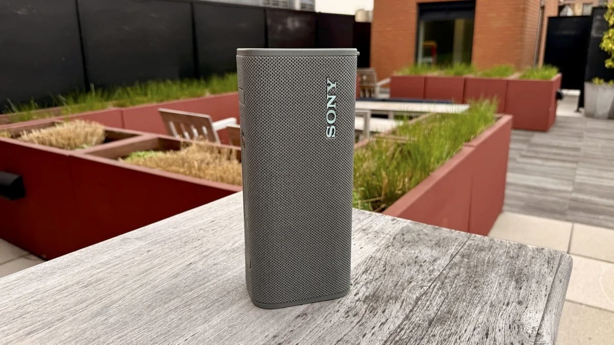 ULT Field 3とULT Field 5は縦置き可能（David Carnoy/CNET）