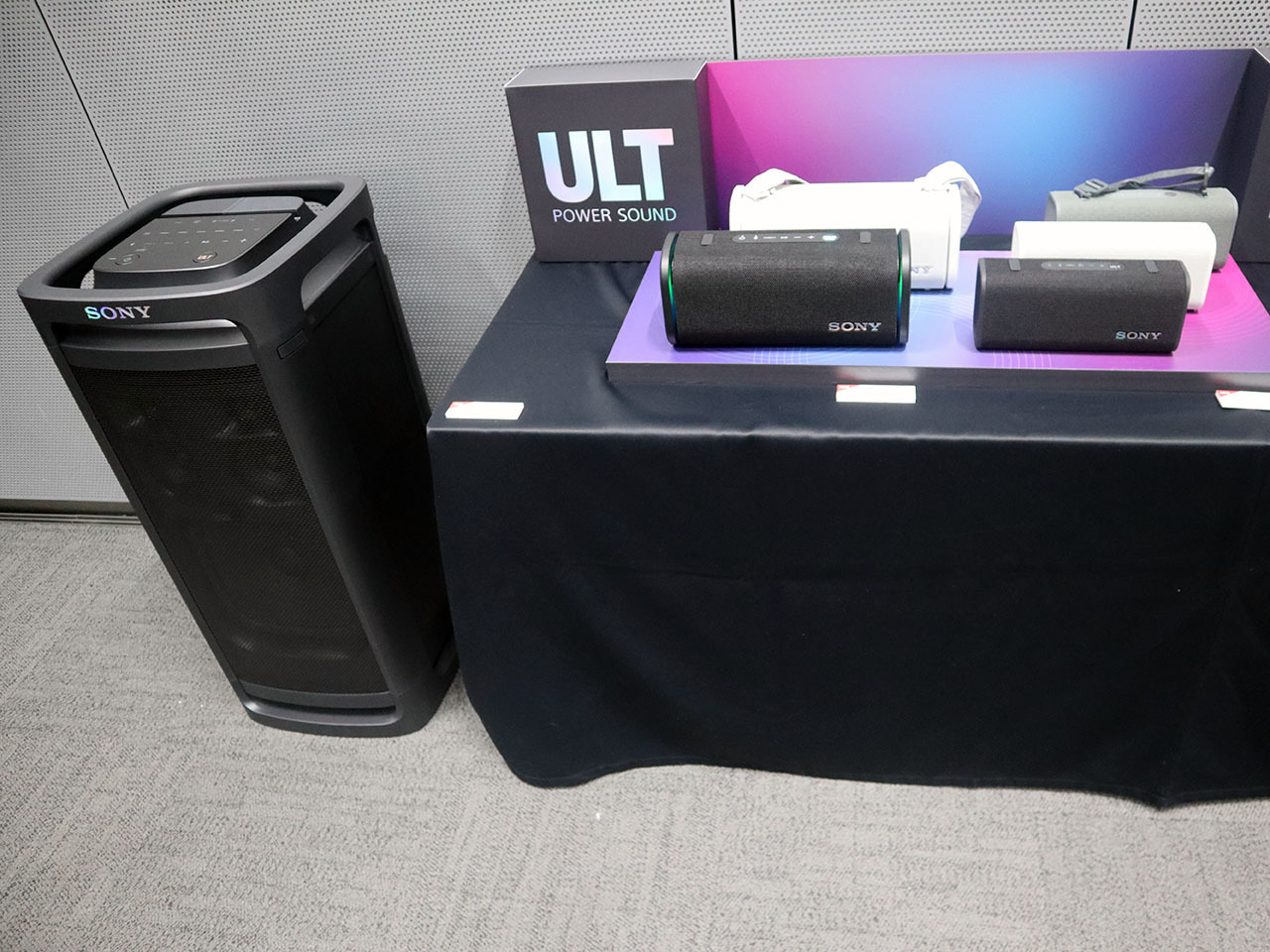 ソニー、1m弱のワイヤレススピーカー「ULT TOWER 9」など3機種