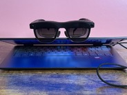 巨大なPC画面をスマートグラスで持ち歩く–「Spacetop」は理想の作業空間を実現するか