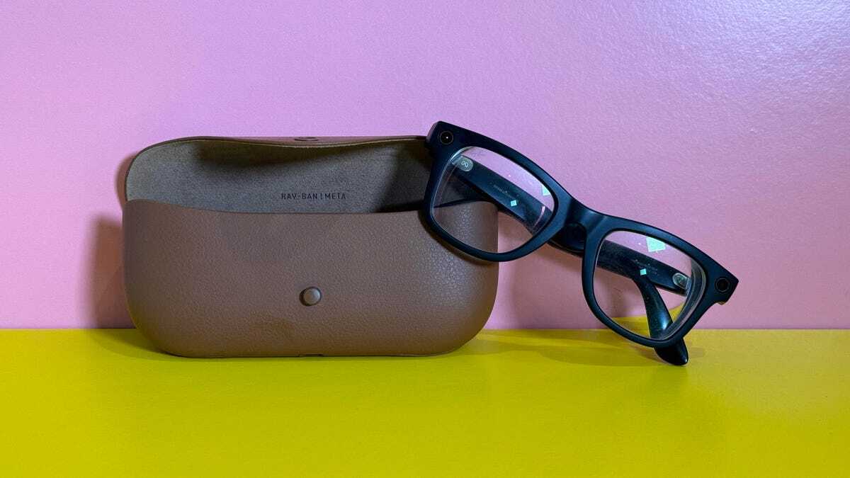 Ray-Ban Metaスマートグラスとケース