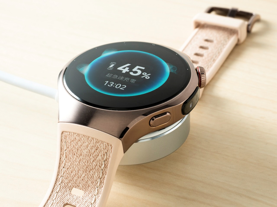 専用ケーブルでワイヤレス充電が可能。短時間で充電できるため、睡眠中も安心して着け続けられる
