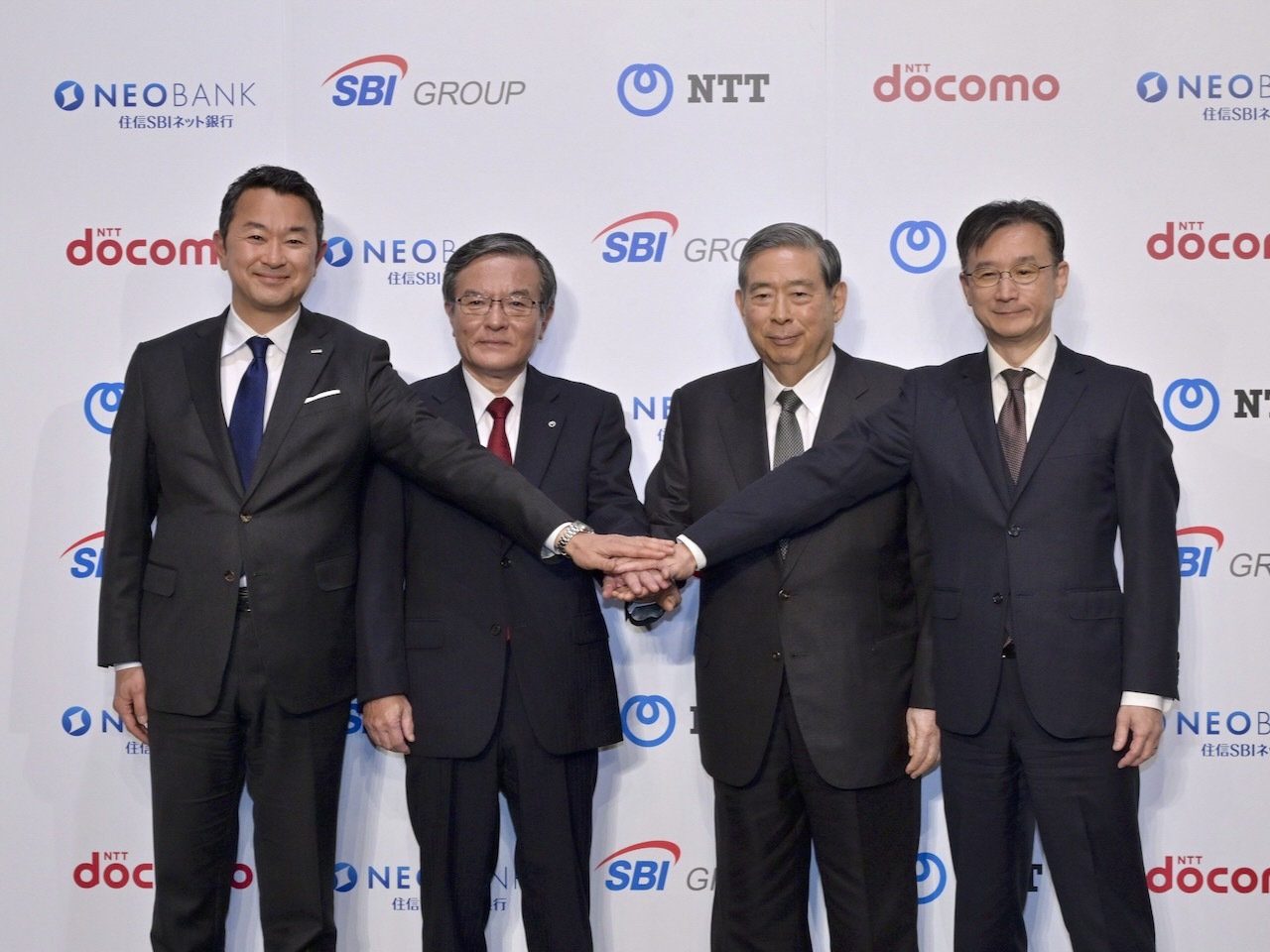 NTTとSBI HDが資本業務提携