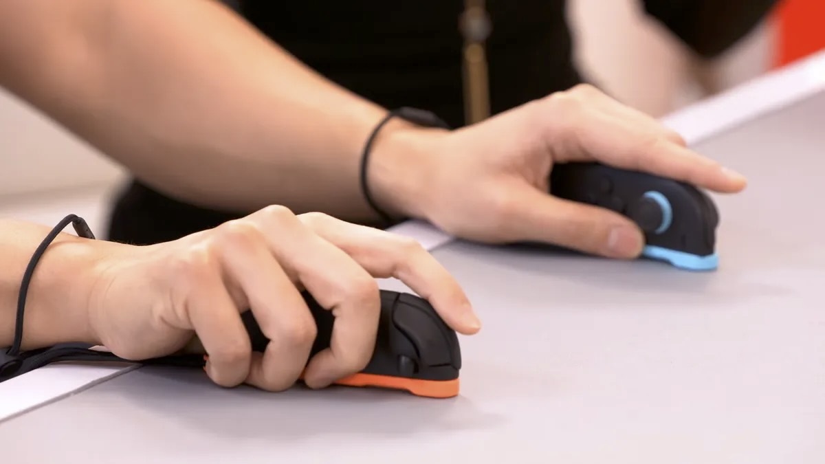 Switch 2のJoy-Conは、マウスのような直感的な操作も可能に。これが対応ゲームでどれほど活用されるかは興味深いところだ（Nintendo／CNET）