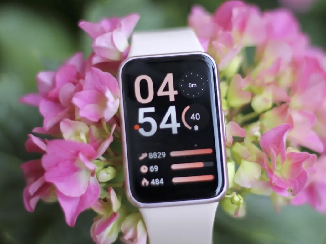Galaxy Fit 3の細長いスクリーンは、通知表示には少々窮屈だ（Vanessa Hand Orellana/CNET）