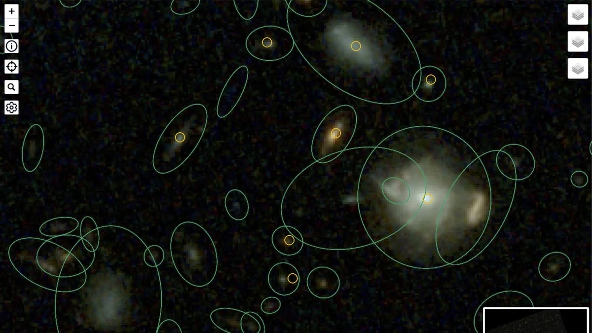 インタラクティブマップで無数の星や銀河を自由に探検できる（COSMOS2025）