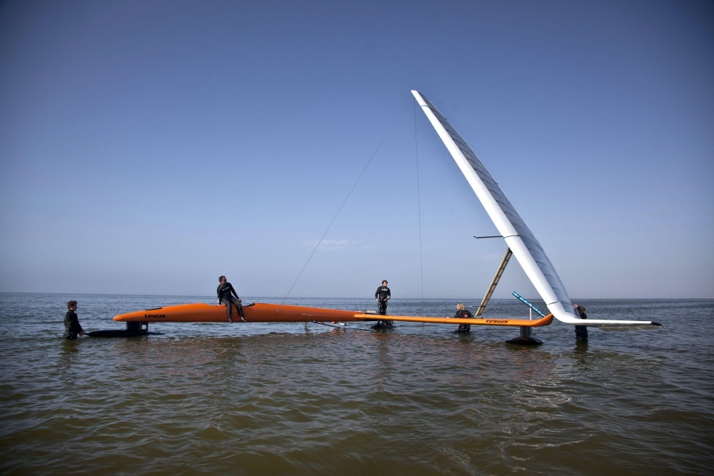 海上のVestas Sailrocket 2
