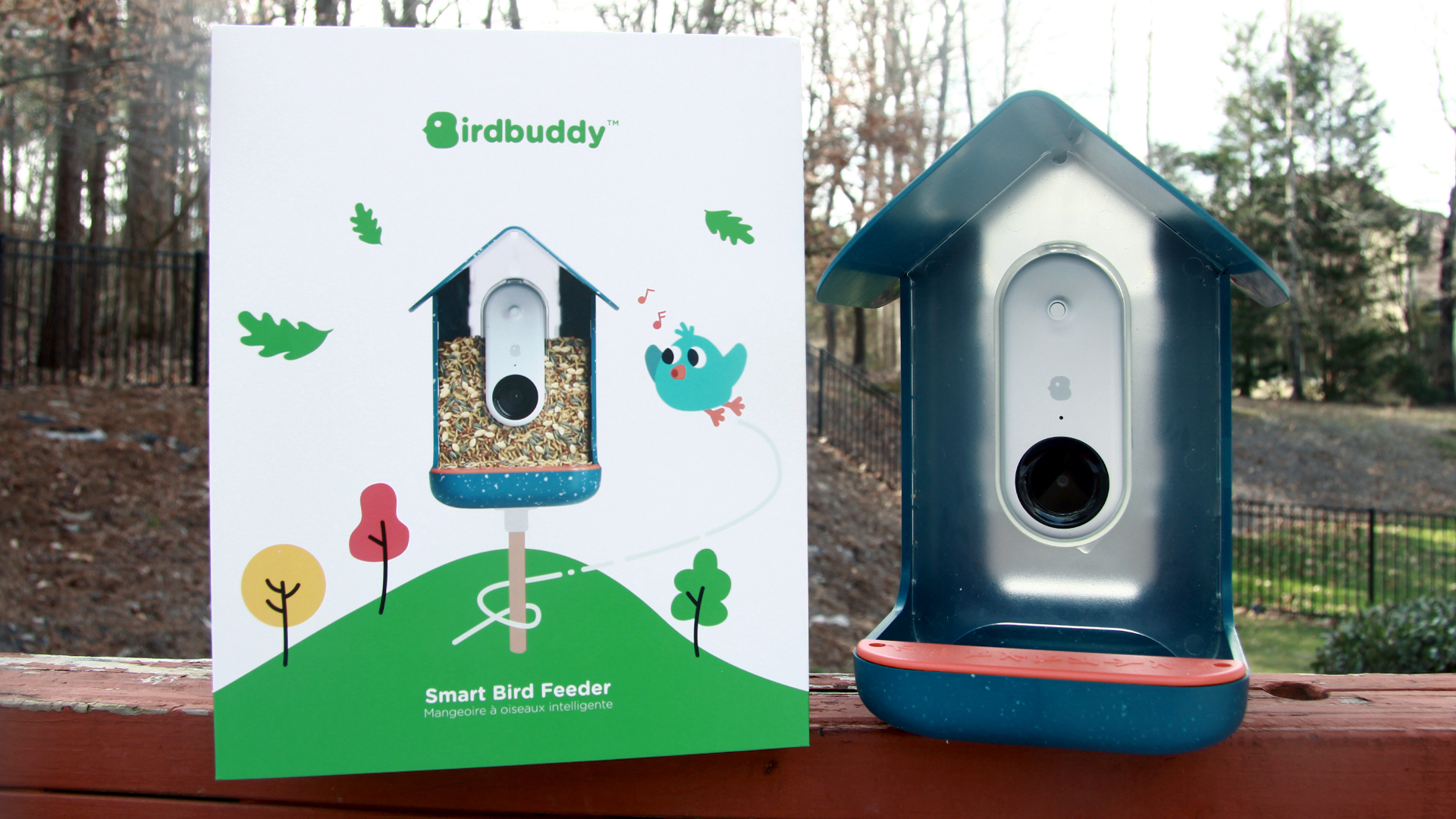 Bird Buddyの本体と箱
