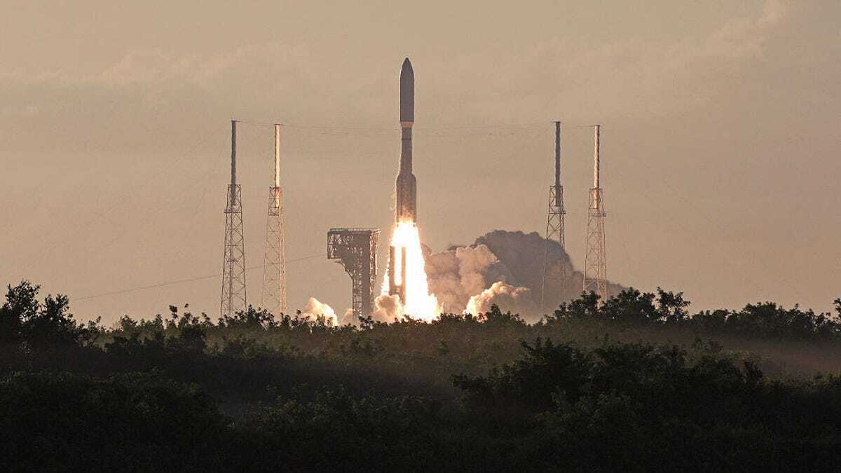 「Atlas V」ロケット打ち上げの様子