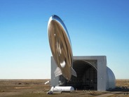 ソフトバンク、「空飛ぶ基地局」のプレ商用サービス26年開始–飛行船を活用