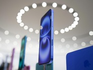これが「iPhone 17 Pro」？ テスト機らしきデバイスが目撃される