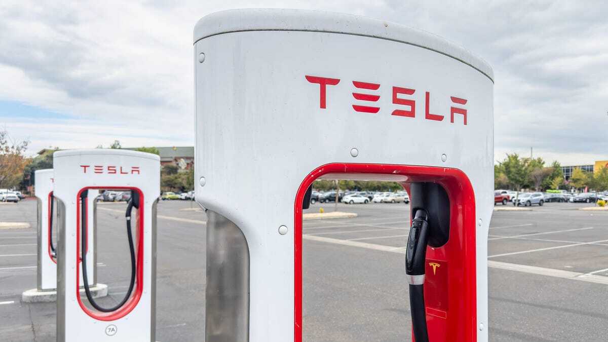 TeslaのEV充電設備