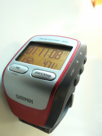 愛用の腕時計型のGPSユニット、GarminのForerunner 305