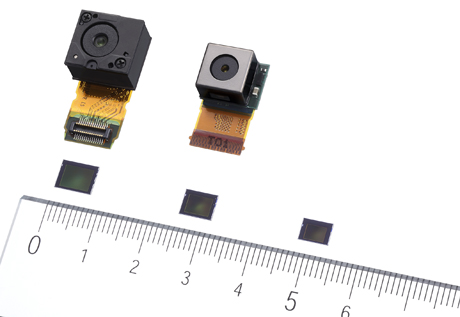 写真上段　レンズモジュール（左から）「IU060F」「IU046F」
写真下段　CMOSイメージセンサー“Exmor”（左から）「IMX060PQ」「IMX046PQ」「IMX045PQ」